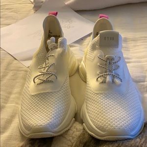 Size 10 Steve Madden tennis shoes